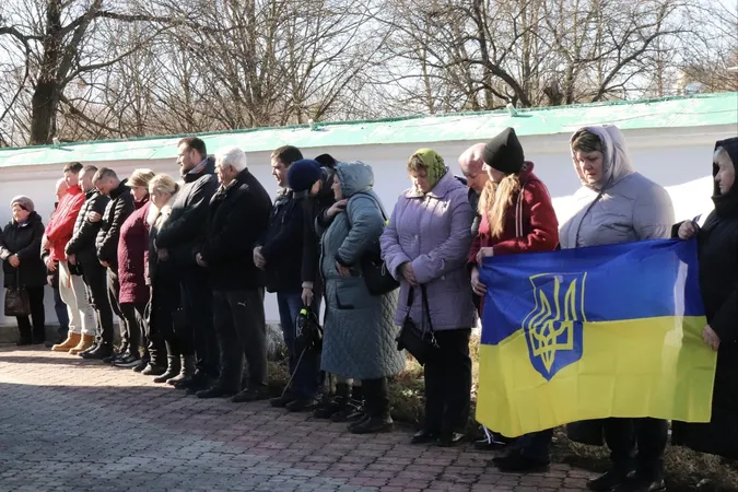На Волині попрощалися із загиблим воїном Сергієм Кошманом (фото)