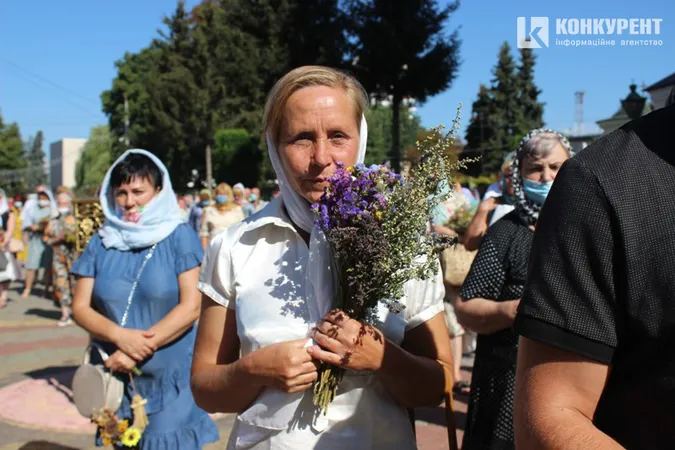 Як у центрі Луцька святкували Медового Спаса (фото)