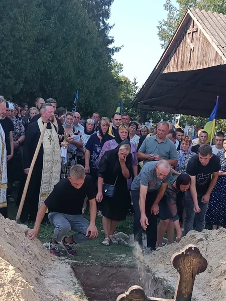 На Волині попрощалися із загиблим захисником Іваном Баришевим (фото)