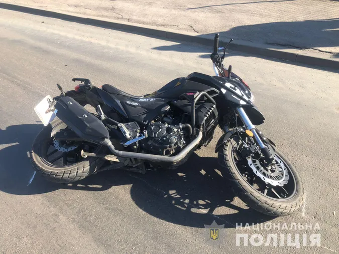 У Горохові 18-річний мотоцикліст відправив до реанімації 71-річну жінку (фото, відео)