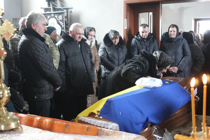 На Волині попрощалися із воїном Володимиром Лавренюком, який загинув від ворожого дрона