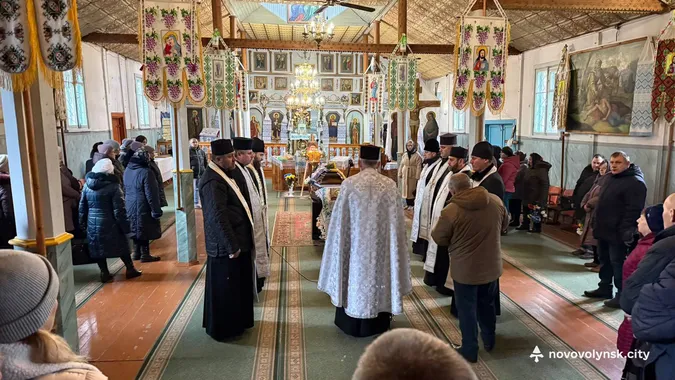 У Нововолинську попрощалися із загиблим бійцем Олегом Головенком (фото)