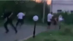 Біля Луцького замку влаштували масову бійку (відео)
