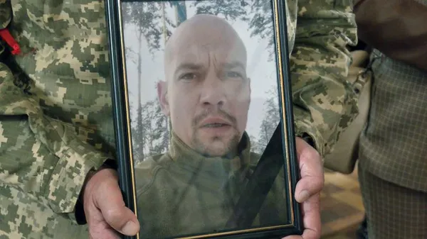 У Луцьку попрощалися з полеглими на війні бійцями Віталієм Шевчуком і Тарасом Михном (відео)