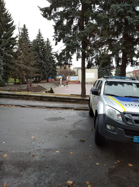 У центрі Горохова вибухотехніки знешкодили підозрілий предмет (фото, відео)