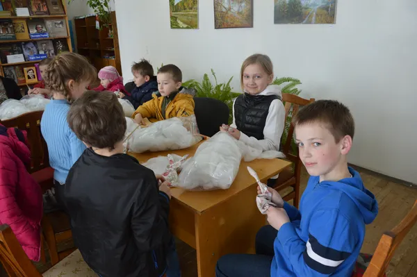 Луцький меценат влаштував дітям передпасхальне свято (фоторепортаж)