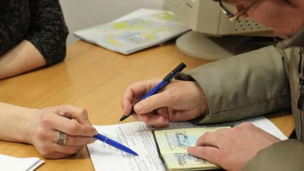 Лучан застергіають від шахраїв, які видають себе за соцпрацівників