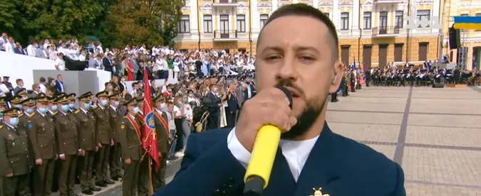 Музичний скандал: MONATIK об'єднав ТОПові пісні в один хіт, але не всі автори – «за» (відео)