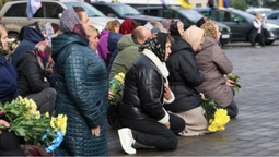 Небо плакало: Луцьк навколішки прощався з загиблим на Курщині бійцем Віктором Калеником