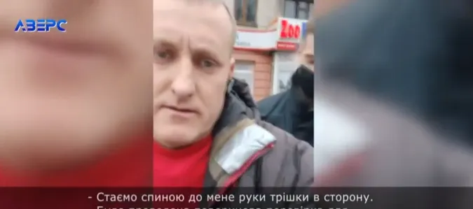 Порушив ПДР: лучанина в кайданках завезли у відділок й оштрафували, бо був без маски (відео)