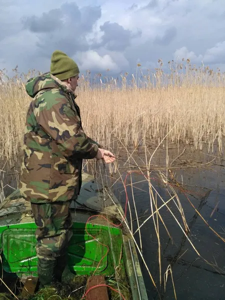 На Волині екоінспектори вилучили пів кілометра браконьєрських сіток (фото)