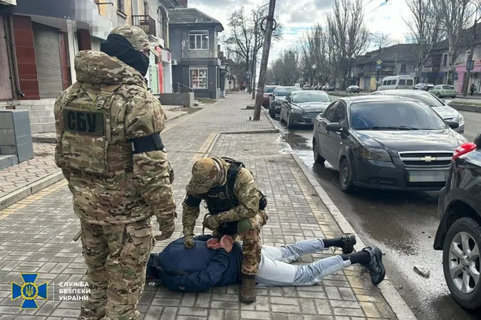 Рекетири «вибивали» гроші з родичів загиблих українських воїнів (фото)