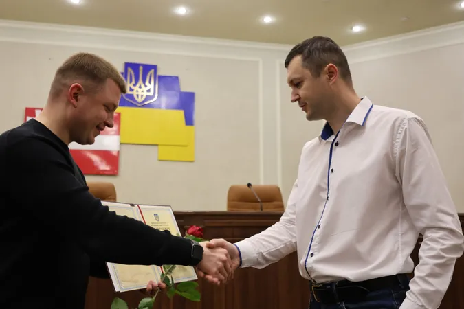 Гордість Волині: у Луцьку відзначили юних інтелектуалів та їхніх наставників (фото)