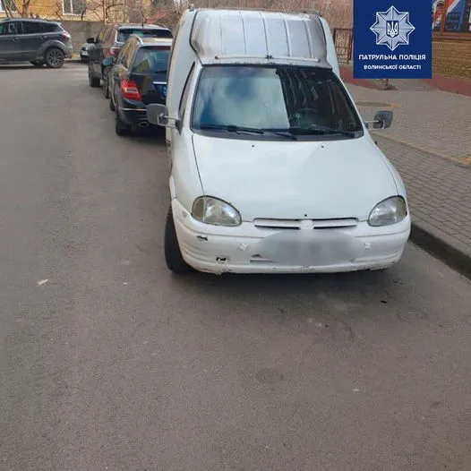 В'їхав у «мерс» і втік: у Луцьку наздоганяли п'яного водія (фото, відео)