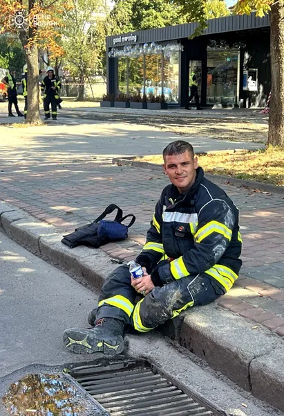 🔥Як у Луцьку на місці прильотів працювали рятувальники (фото)