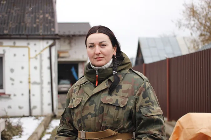 Люди, які роблять нашу перемогу: історія про Надю з луцького блокпоста