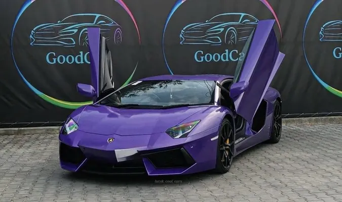 «Бляхи» повертаються? На Волині засвітилася мажорна Lamborghini