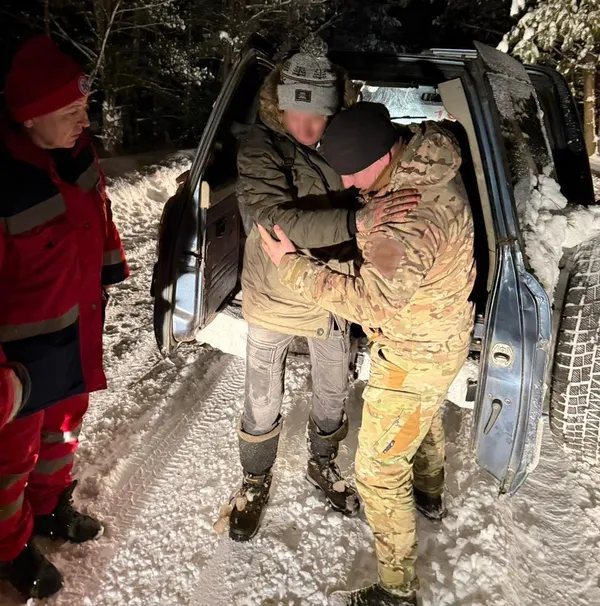 Виносили з лісу на руках: як -20° зупинили втікачів на кордоні з Білоруссю (фото)