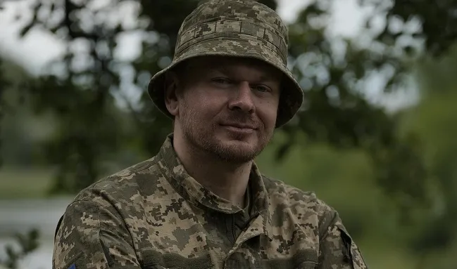 «Це дуже почесно», – Сашко Положинський про рік у ЗСУ