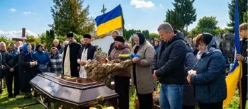 Понад рік чекали на звістку: на Волині поховали захисника Івана Міневича (фото)