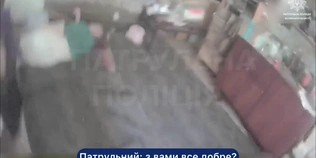 На Волині патрульні врятували жінку в безпорадному стані (відео)