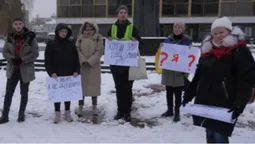Про витрати мера Поліщука та військових: у Луцьку – марш протесту і акція (відео)