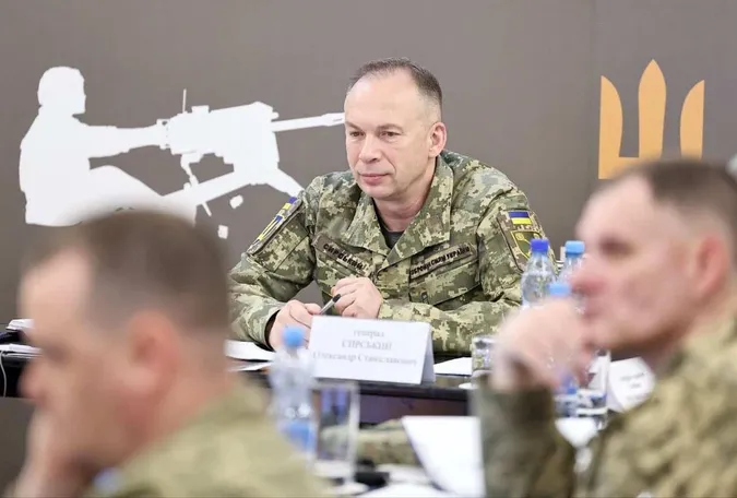 Україні треба формувати нові бригади через загрозу з боку Білорусі, – Сирський