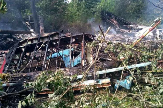 На Полтавщині згорів літак АН-2, загиблих немає (фото)