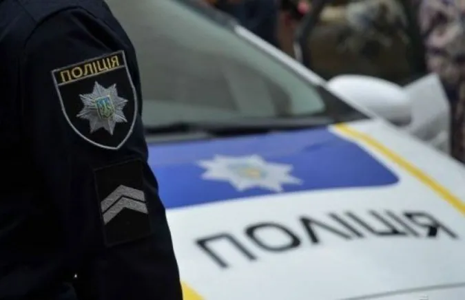 Бонусний виклик: патрульні їхали на сварку, а натрапили на чоловіка в розшуку