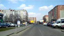 Безлюдна автостанція і «туси» в парку: як карантинить Луцьк 19 березня (фото)
