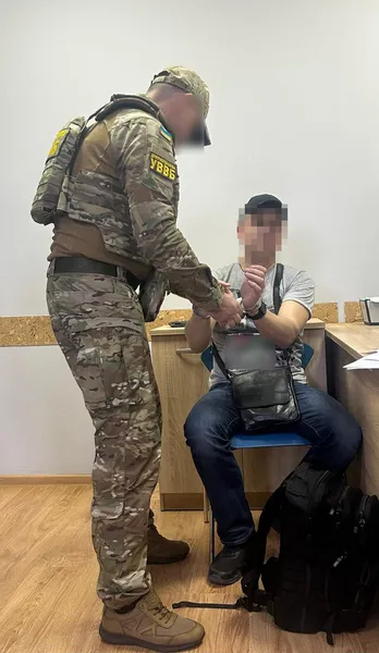 $1500 хабаря: в «Устилузі» затримали українця, який хотів втекти за кордон (фото)