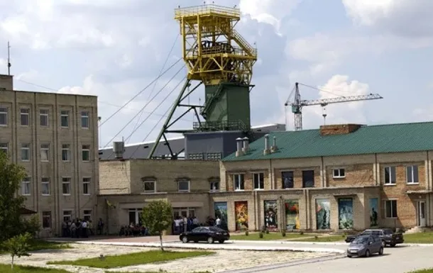 Волинському гірнику, який страйкував під землею, стало зле