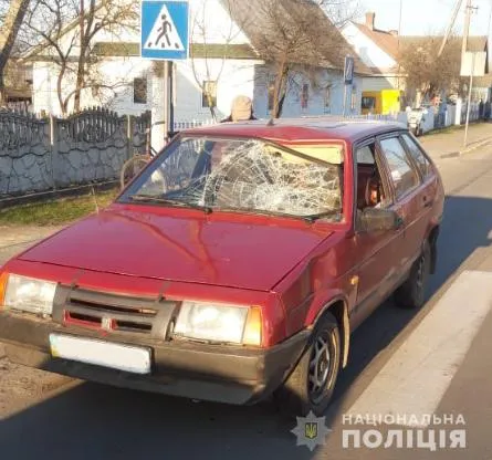 У Колках водій авто збив 11-річну велосипедистку: дівчинка – в лікарні (фото)