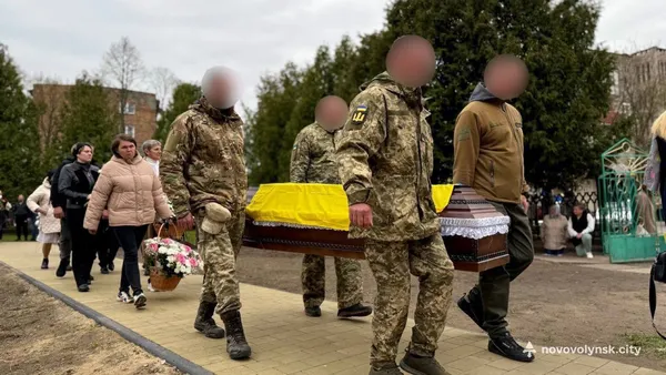 На Волині попрощалися із захисником Юрієм Березовським (фото)