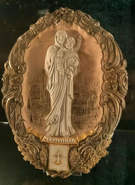 З Маріуполя рашисти вивезли унікальну колекцію з музею медальєрного мистецтва (фото)