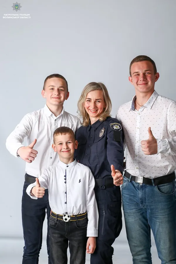 Волинські мами-патрульні і їхні діти: зворушливі світлини (ФОТО)