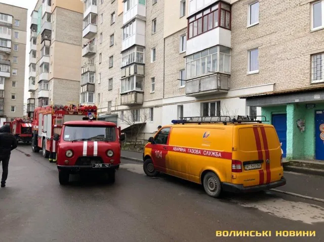 У Луцьку на Дружби Народів загорілася квартира (фото, відео)