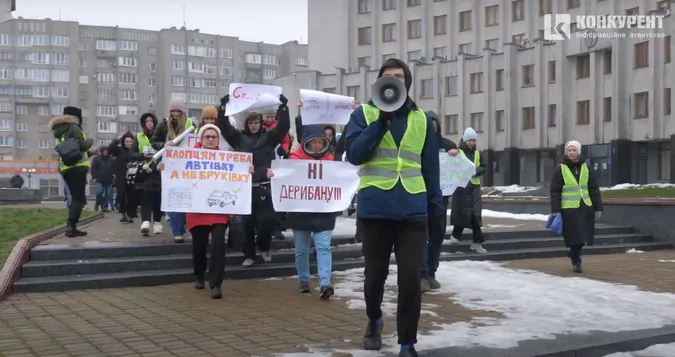 У Луцьку активісти вимагатимуть виділити мільярд з бюджету на воїнів (відео)