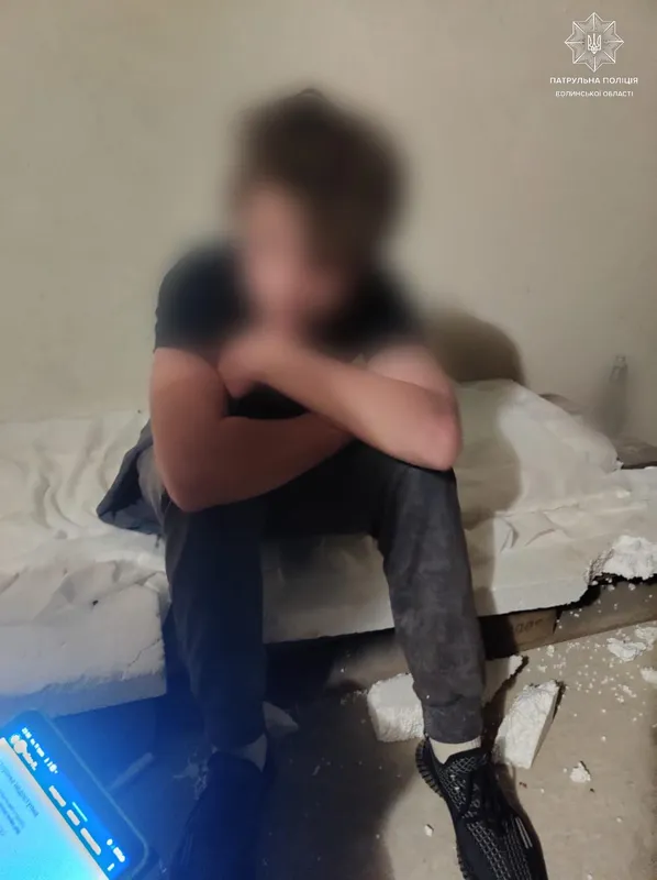 У підвалі багатоповерхівки у Луцьку вночі знайшли п’яного 15-річного хлопця