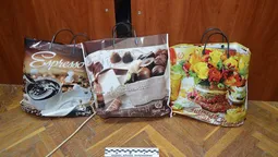 Цукерки, вино і долари: на Волині турок оригінально намагався відкупитися (фото) 