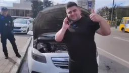Авто, яке горіло в центрі Луцька, належить ведучому з «Ліги сміху» (фото, оновлено)