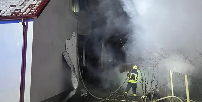 Увечері під Луцьком горів житловий будинок (фото)