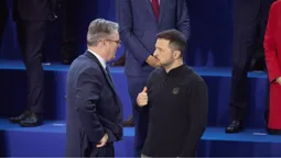 Нам потрібна достатня кількість зброї, а не підтримка в переговорах, – Зеленський (фото)