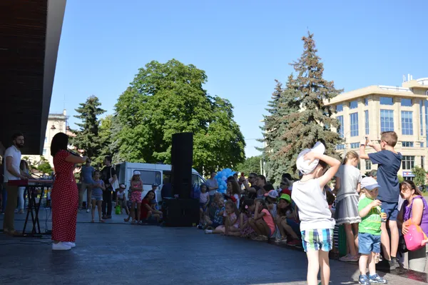 У Луцьку стартував фестиваль бульбашок «Bubble FEST» (фото, оновлено)