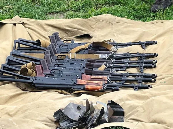 Губернатор Волині стріляє з «калаша» (фото, відео)