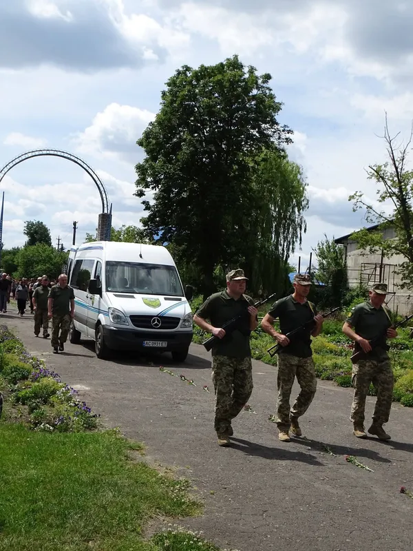 На Волині провели в останню дорогу молодого Героя Сергія Самолюка (фото)