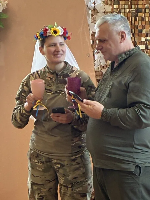 Кохання, що народилося в бою: на Волині побралися бойова медикиня та розвідник (фото)