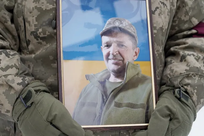 Загинув на Куп'янському напрямку: на Волині попрощалися з Романом Люлькою (фото)