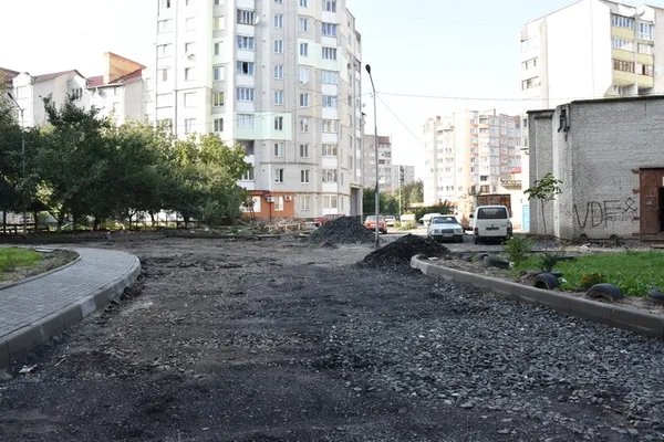 Вулицю Липинського у Луцьку відремонтують за місяць (фото)
