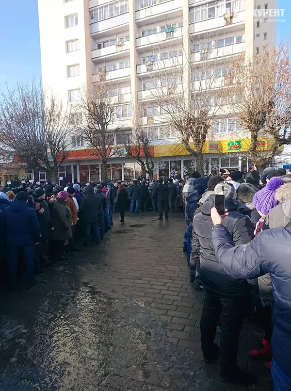 Петро Порошенко прибув до луцького собору (фото, відео, оновлюється)
